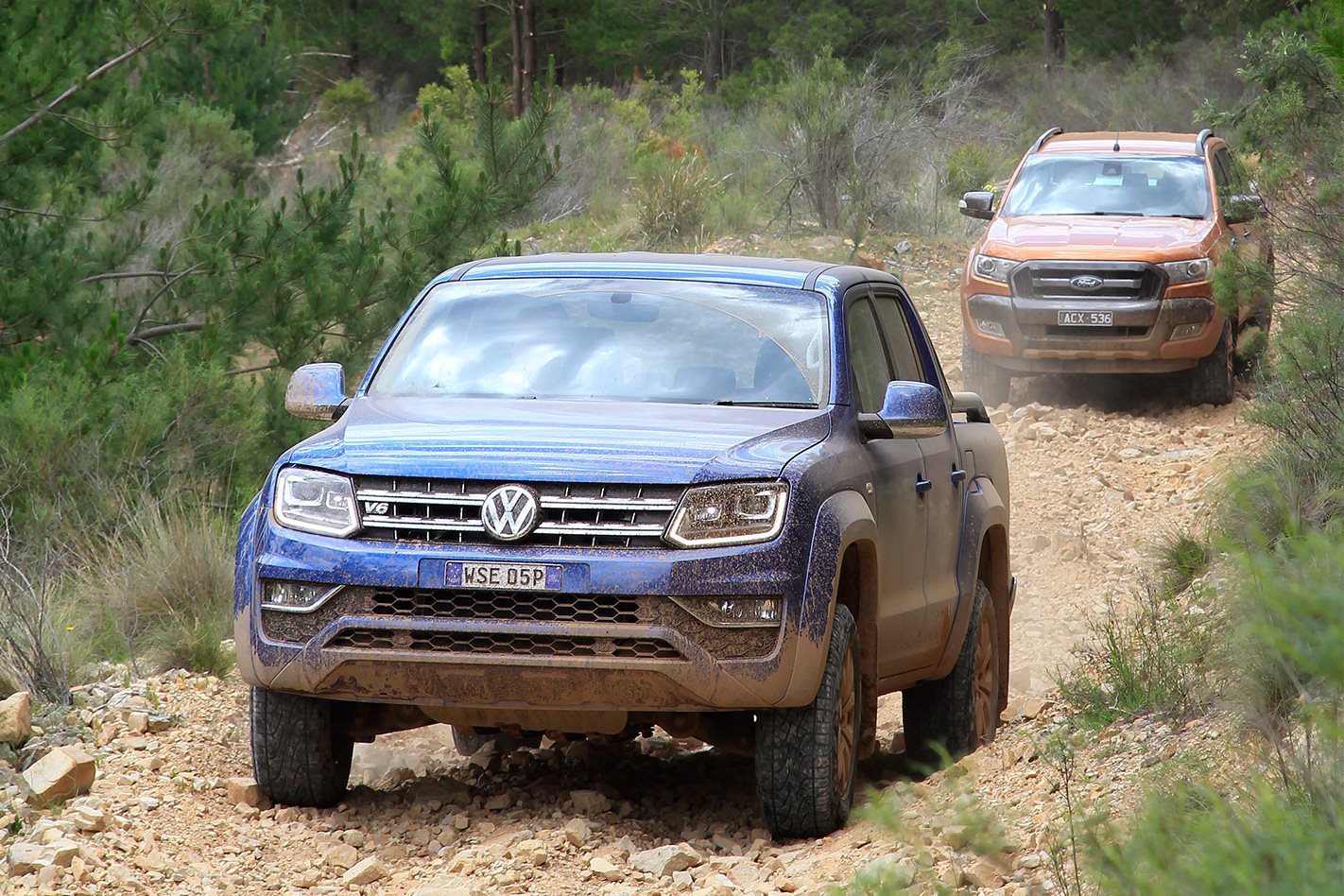 Volkswagen Amarok V6 vs Ford Ranger Wildtrak comparison