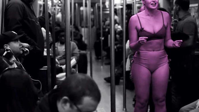 Model Iskra Lawrence gets naked on train for body-image