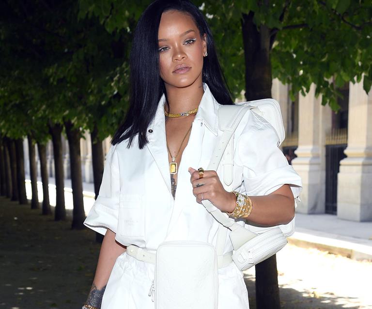 Rihanna News on X: Rihanna and Virgil Abloh at the Louis Vuitton fashion  show 🗼  / X