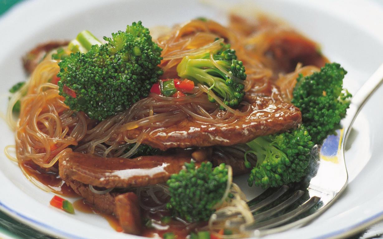 Garlic Beef and Broccoli Noodles Recipe