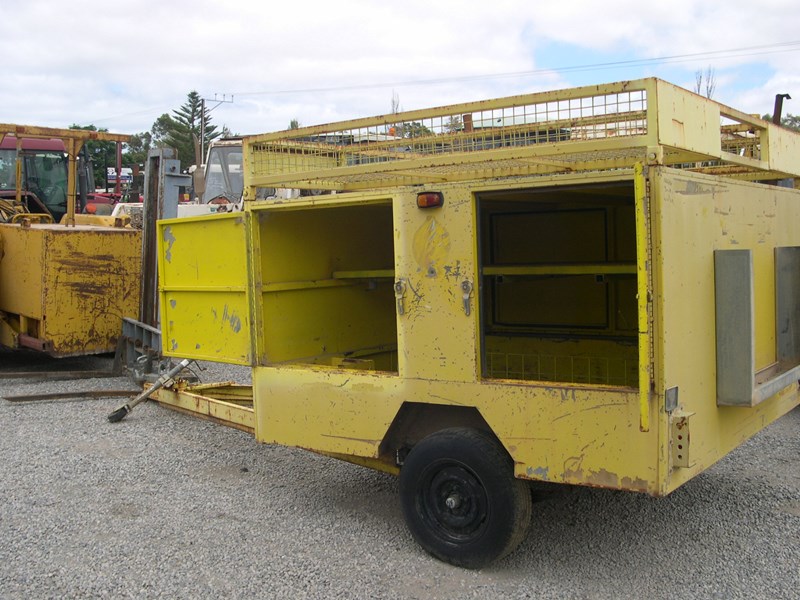 custom built single axle box trailer 13481 001