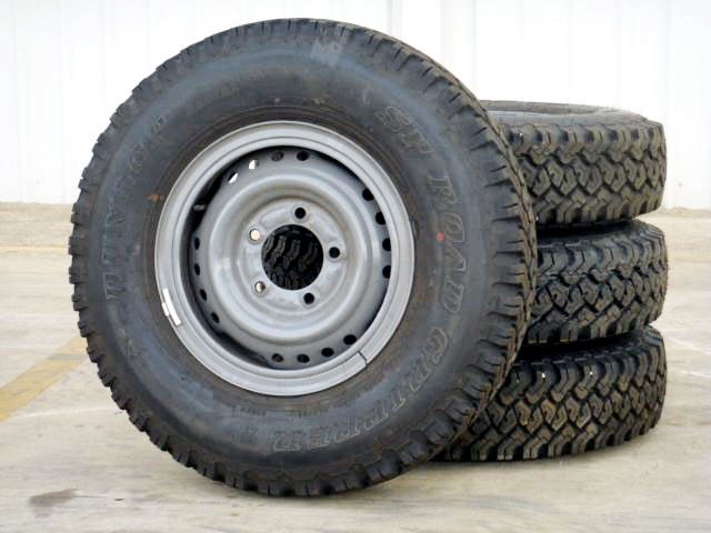 workmate toyota landcruiser tyres 108227 001