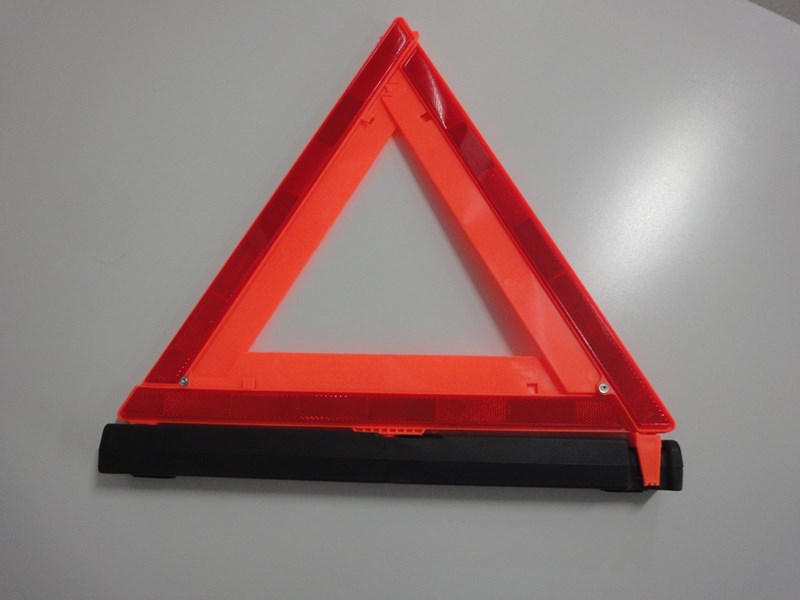 safety triangles safety triangles 121660 001