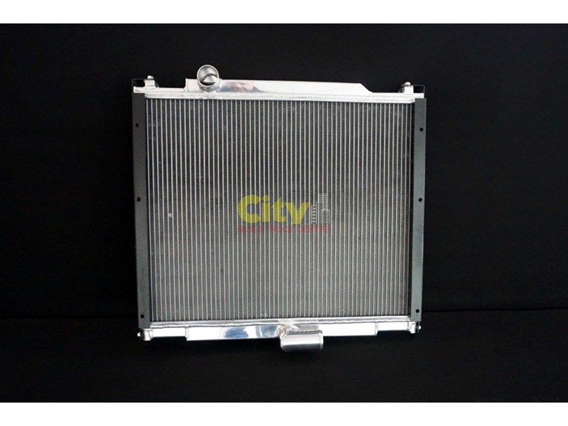 mitsubishi rosa bus radiator assembly with core 467935 001