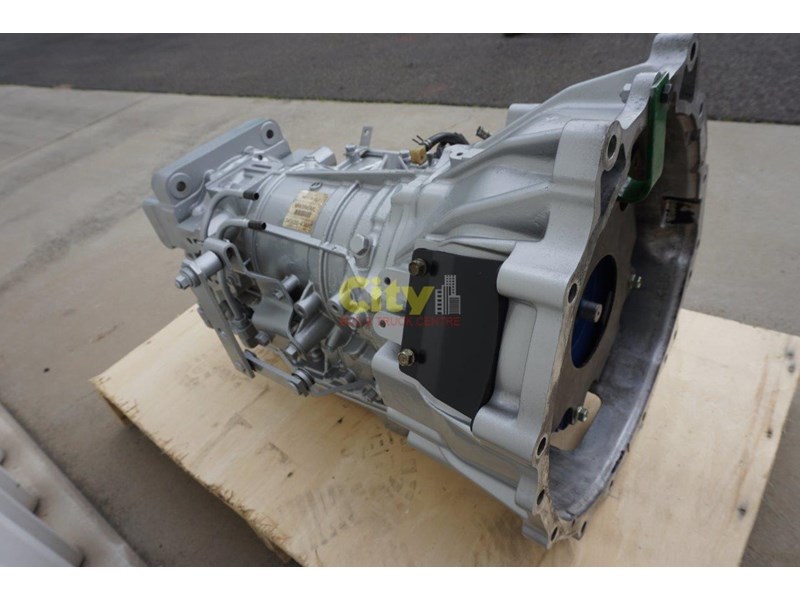 mitsubishi rosa bus automatic gearbox - reconditioned 498573 009