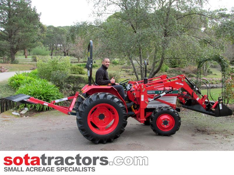 kubota l2402dt tractor with 4 in 1 fel 28hp 440071 013