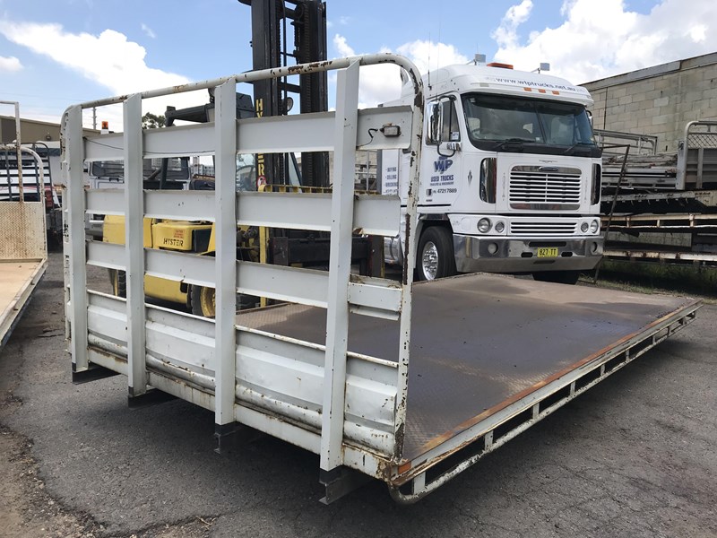 truck trays various sizes 18383 011