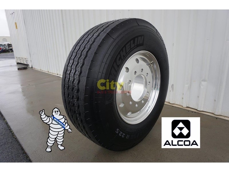 michelin xfe super single tyre on alcoa durabright alloy rim 575500 001