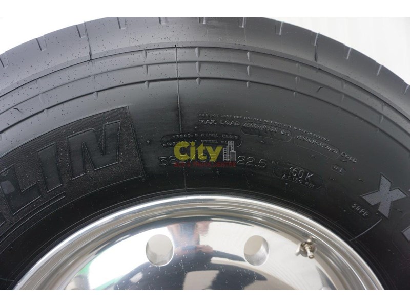 michelin xfe super single tyre on alcoa durabright alloy rim 575500 008