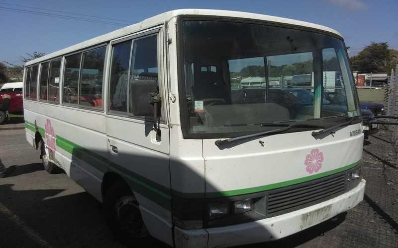nissan civilian bus 668170 001