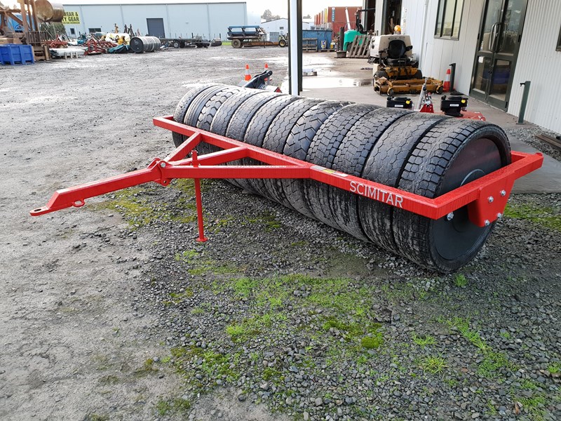 scimitar 3m rubber tyred roller 27890 006