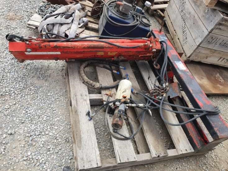 unknown crane with 24 volt hydraulic pump 782188 002