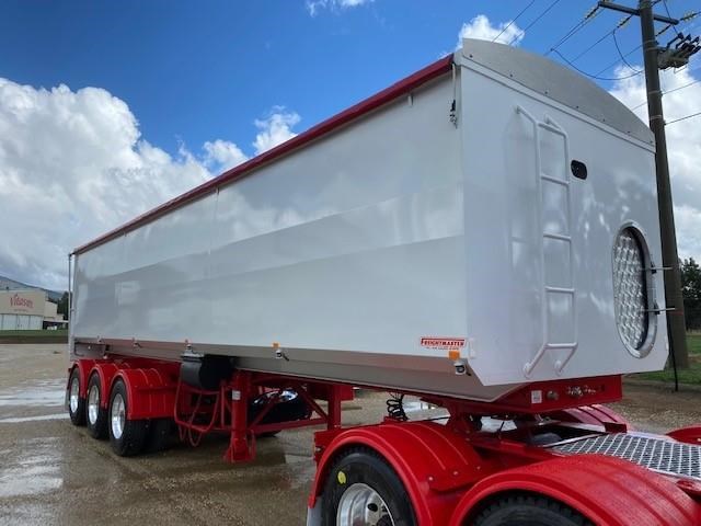 freightmaster st3 steel chassis tipper 784206 007
