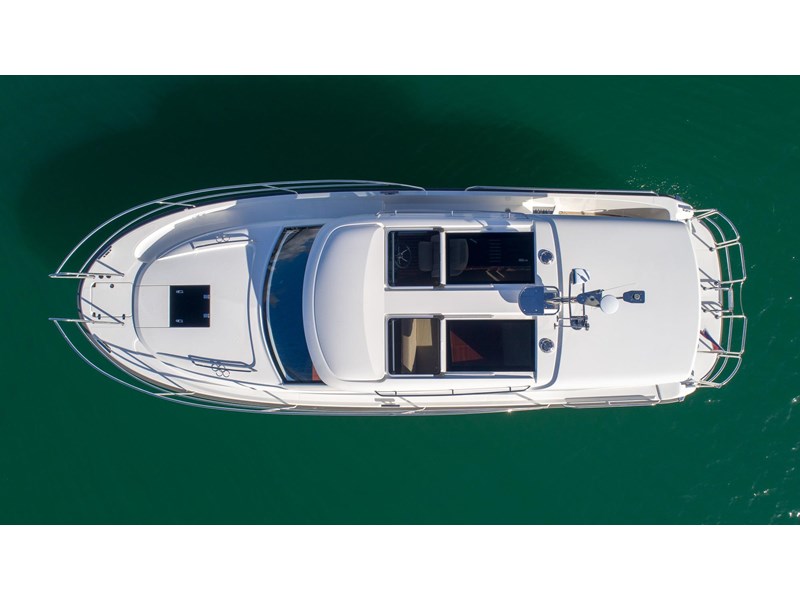 nimbus 305 coupe - boat share 796701 005