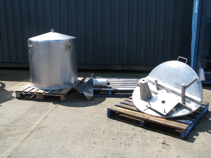 stainless steel tank with mixer 600l 815006 001