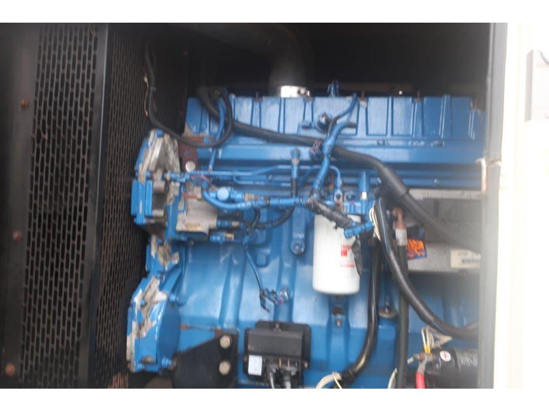 fg wilson p220e trailer mounted generator 819566 005