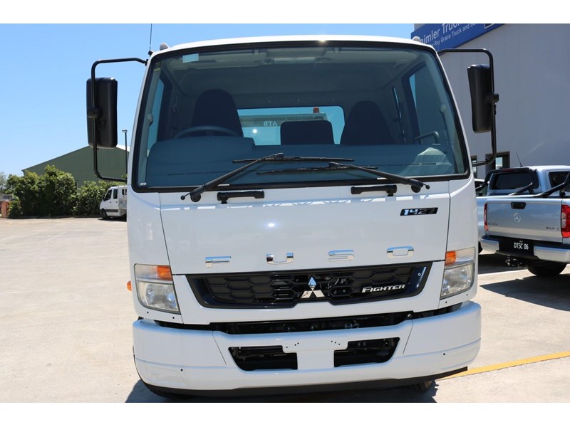 fuso fighter 838489 012
