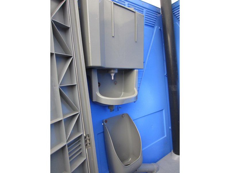 portable rest room sebach portable toilet 843053 005