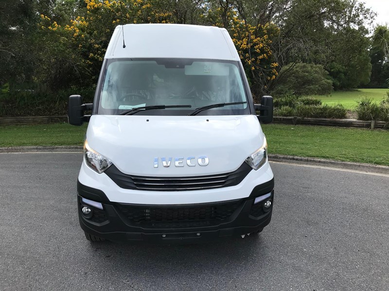 iveco daily 35s17 795407 012