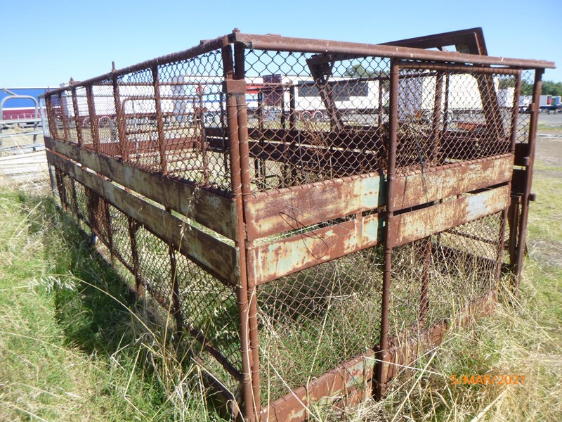 cattle-sheep crate unknown 849434 001