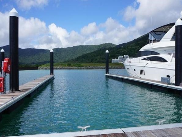yachts for sale airlie beach