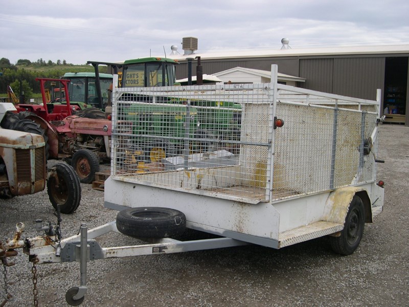 custom caged trailer 13115 001
