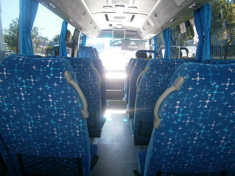 yutong zk6760daa minicoach, 2012 model 314808 009