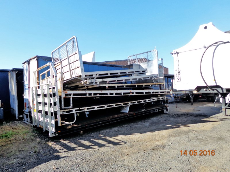 truck trays various sizes 18383 003