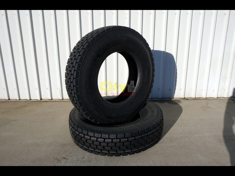 michelin 11r22.5 x multi drive tyre 503745 005