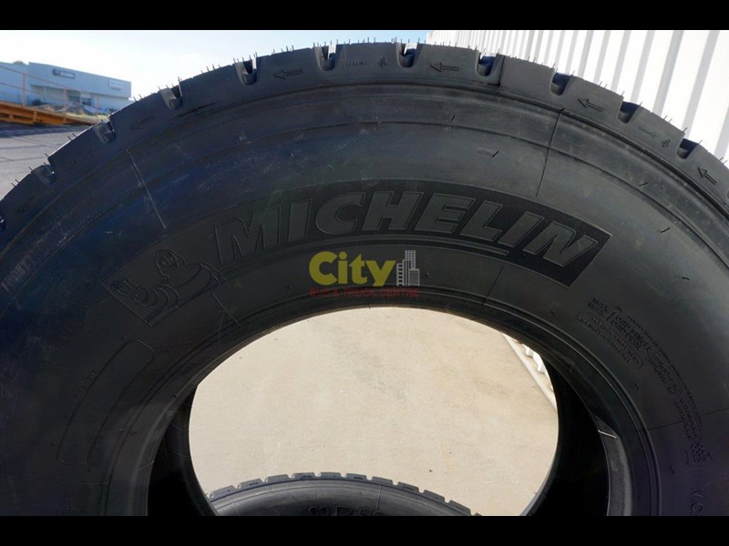 michelin 11r22.5 x multi drive tyre 503745 007