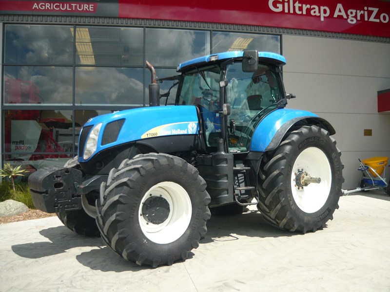 new holland t7060 758777 001