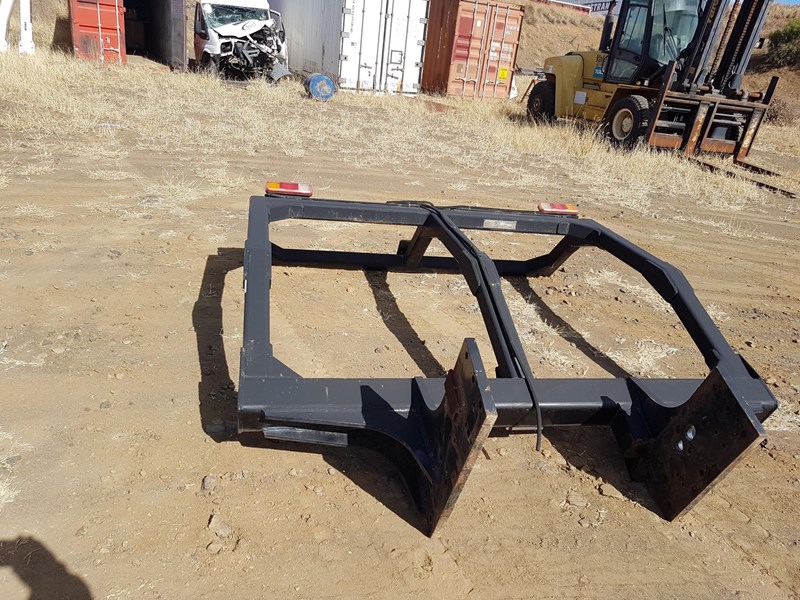 qmw industries rops came off hino pr010 gh8j 605857 003