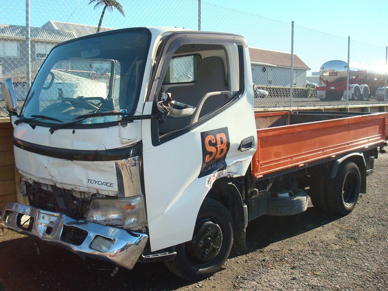 toyota toyoace 801964 001