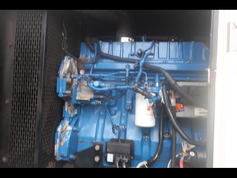fg wilson p220e trailer mounted generator 819566 009