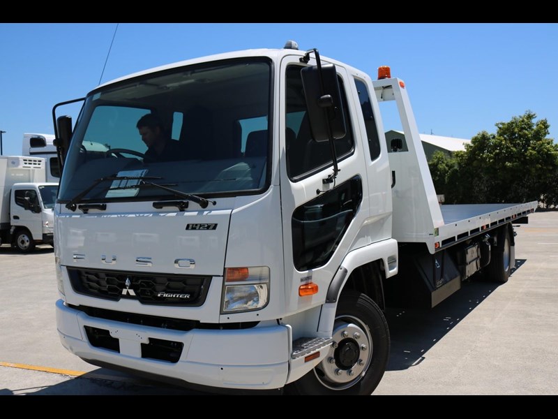 fuso fighter 838489 073