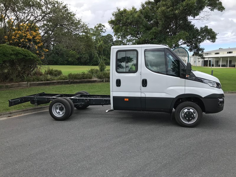 iveco daily 35s17 795409 011