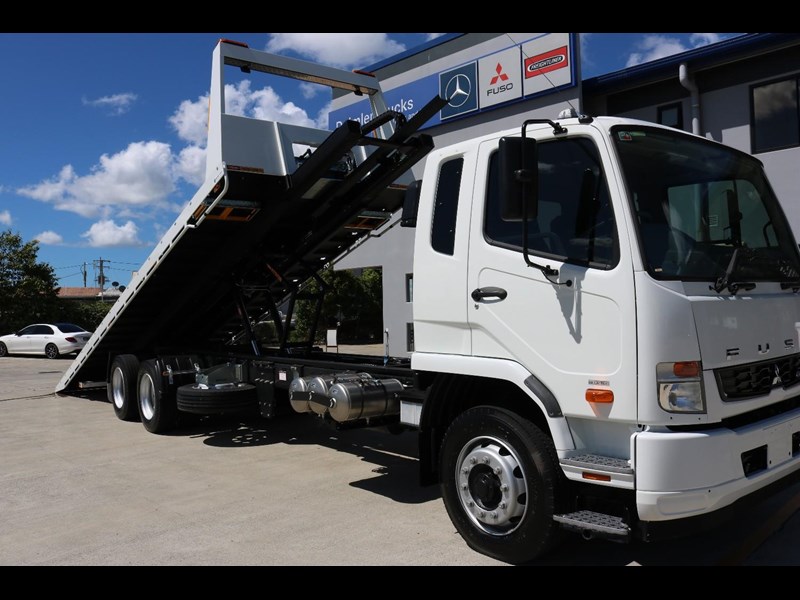 fuso fighter 855746 027