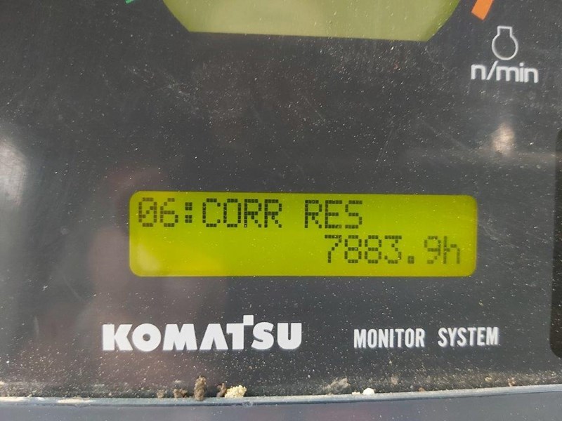 komatsu d65ex-15eo 858616 037