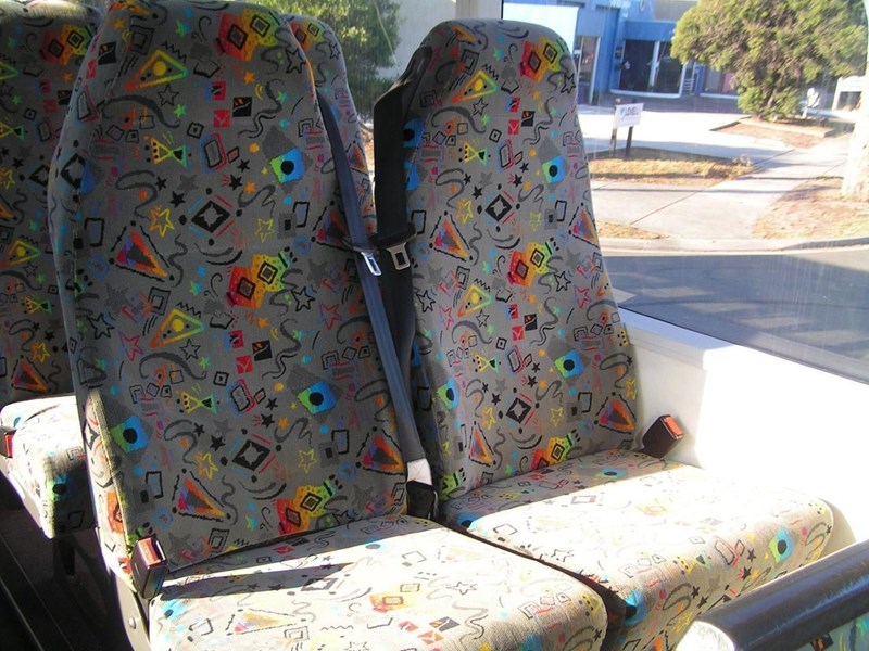 style ride high back coach seats with lap/sash belts (adjustable legs). 859178 001
