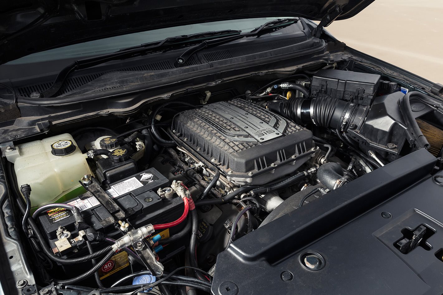 Custom-Ford-V8-Ranger-engine.jpg