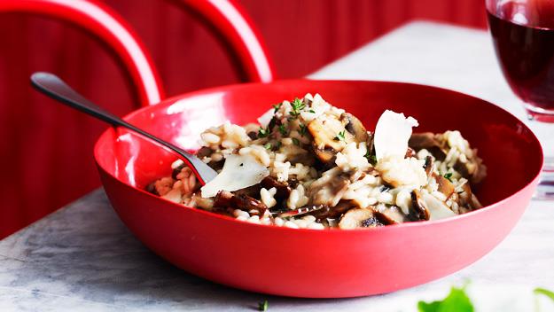 **[Garlicky mushroom risotto](https://www.womensweeklyfood.com.au/recipes/garlicky-mushroom-risotto-15856|target="_blank")**