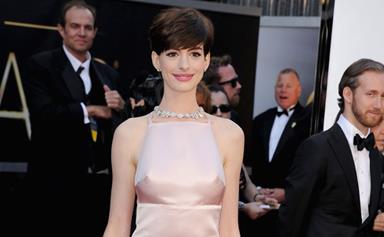 Anne Hathaway's Oscars wardrobe malfunction