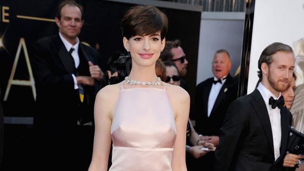 Anne Hathaway's Oscars 2013
