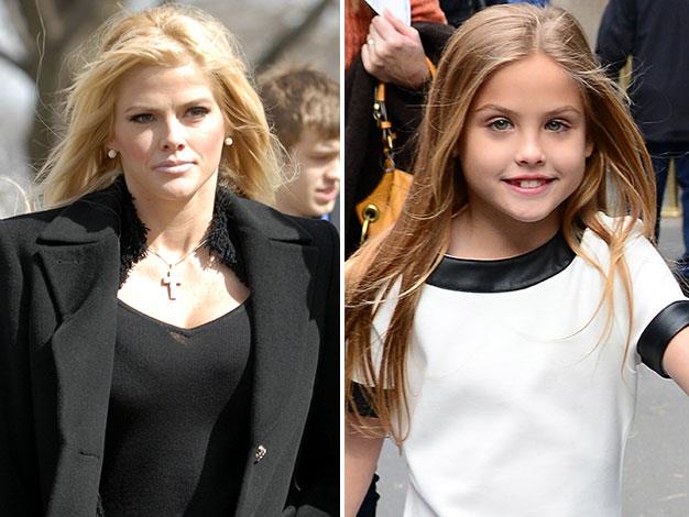 Anna Nicole Smith and her daughter Dannielynn.