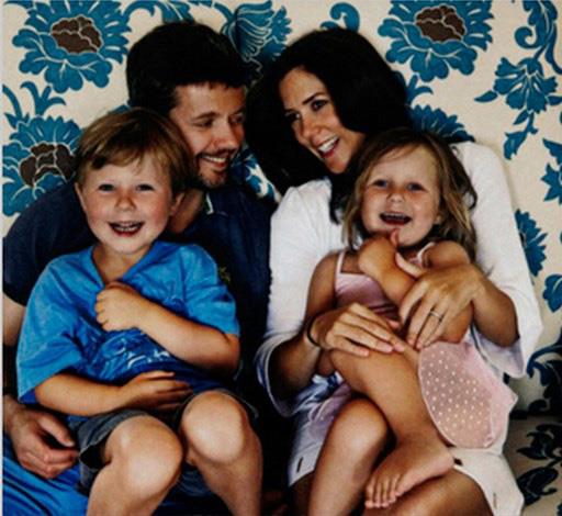 A Danish Christmas: Crown Princess Mary and Crown Prince Frederik and their children Christian and Isabella in 2009.