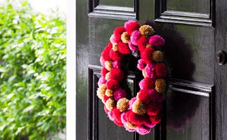 Create this stunning Pompom wreath