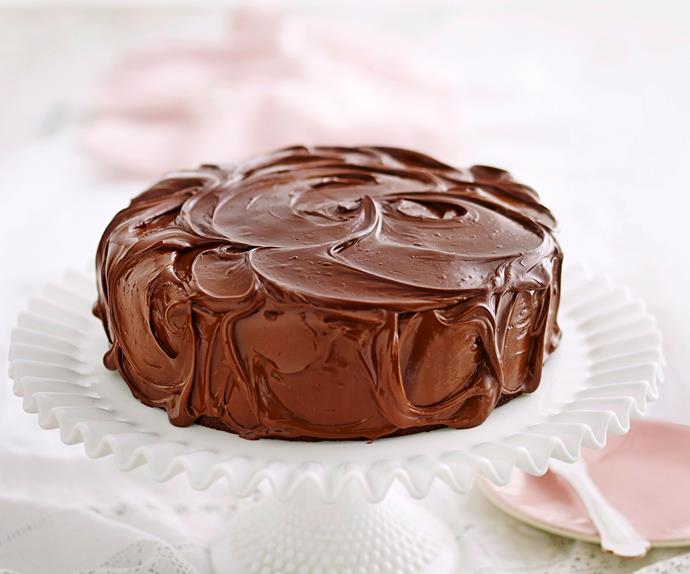 Family chocolate cake with fudge frosting