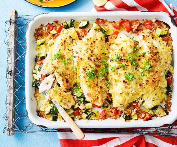 **[Snapper and tomato tray bake](https://www.womensweeklyfood.com.au/recipes/snapper-and-tomato-tray-bake-31284|target="_blank")**

This snapper tray bake is an easy meal idea that keeps your dishes to a minimum. With zesty breadcrumb crust and juicy tomato and zucchini baked together, it's an easy one pan meal.