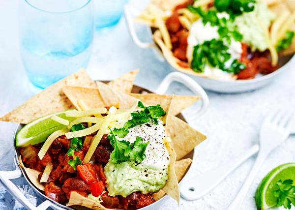 Black bean chilli with guacamole and corn "chips"