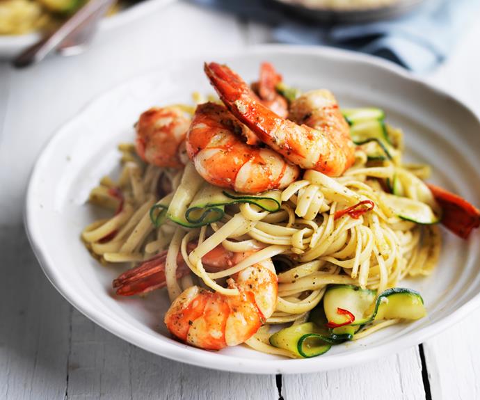 Fresh, light and full of flavour, juicy king prawns and tender zucchini get a lift from the garlic, chilli and pesto sauce in this [light, summery pasta dish](https://www.womensweeklyfood.com.au/recipes/prawn-and-pesto-linguine-12709|target="_blank"|rel="nofollow").